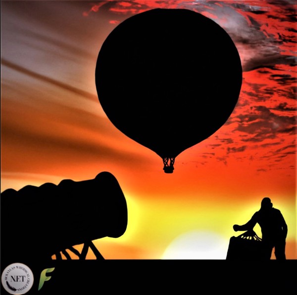This is a collection of Soldiers and hot-air balloons silhouetted by very vivid, beautiful sunsets.  This collection really takes soldiers and balloons to a whole new level, and will always leave you wanting to see more.